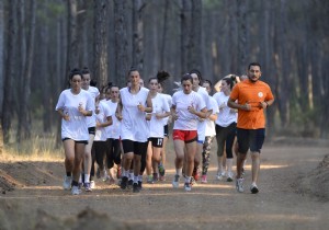 Muratpaa Kadnlar Hentbol Takm Baarl Bir Sezon  in alyor